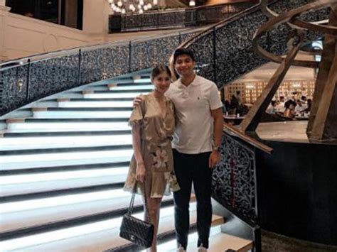 Arra San Agustin and Juami Tiongson celebrate their。